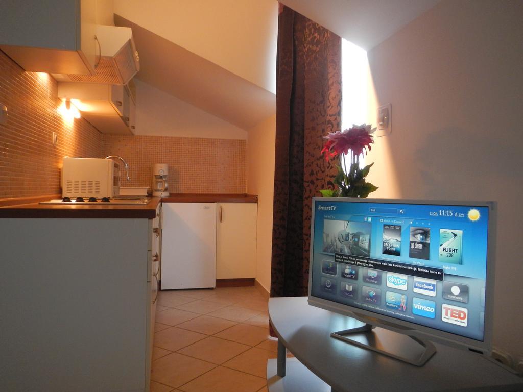 Apartments Ankica シベニク エクステリア 写真