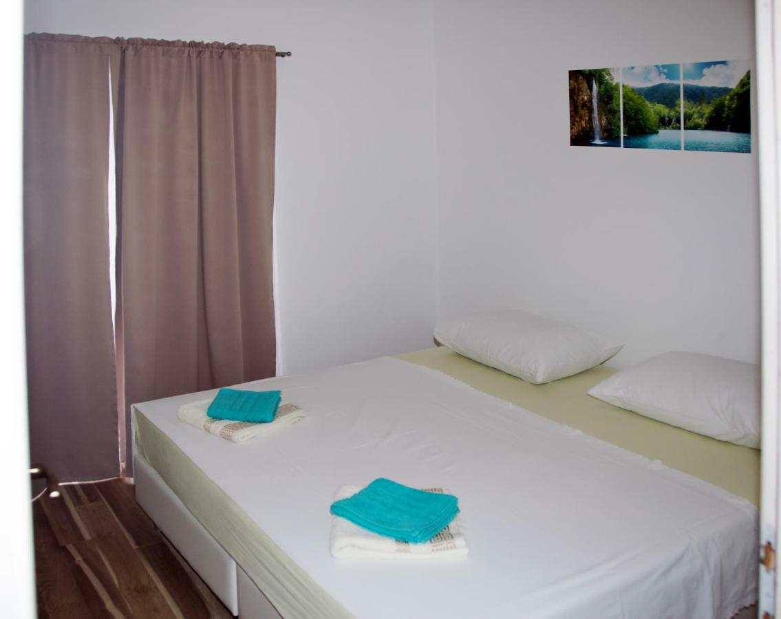 Apartments Ankica シベニク エクステリア 写真