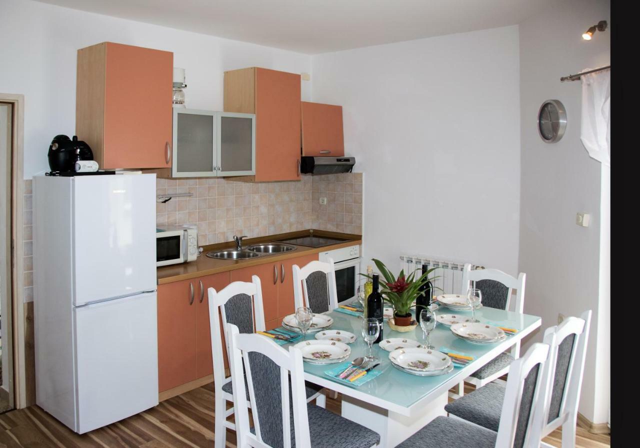 Apartments Ankica シベニク エクステリア 写真