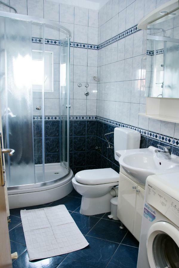 Apartments Ankica シベニク エクステリア 写真