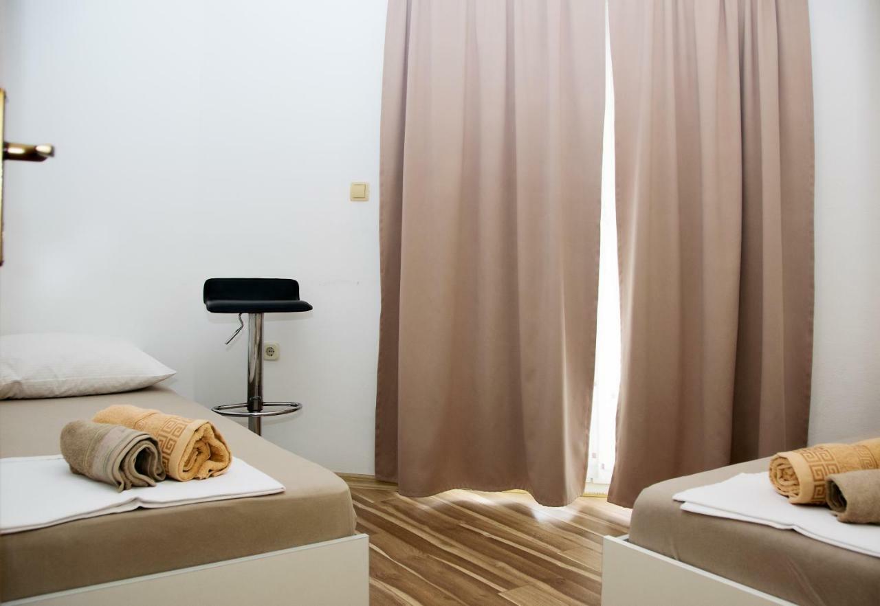 Apartments Ankica シベニク エクステリア 写真