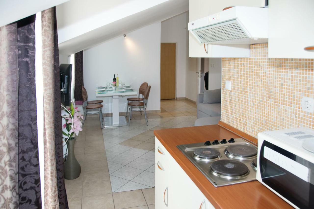 Apartments Ankica シベニク エクステリア 写真
