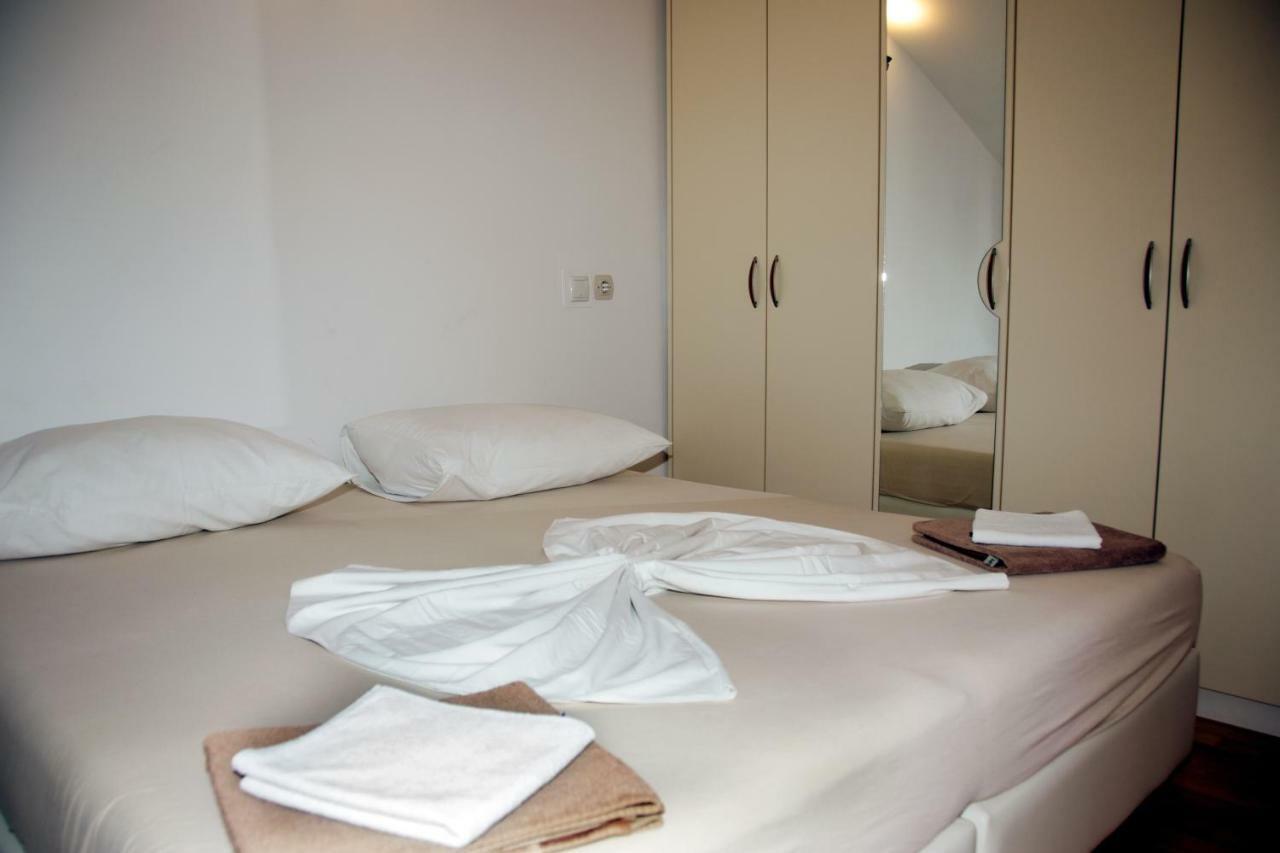 Apartments Ankica シベニク エクステリア 写真
