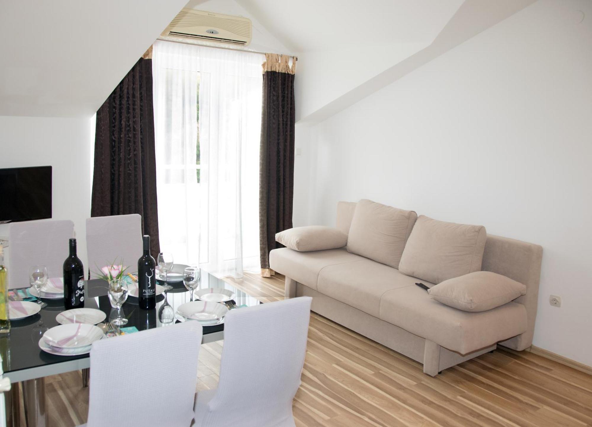 Apartments Ankica シベニク エクステリア 写真