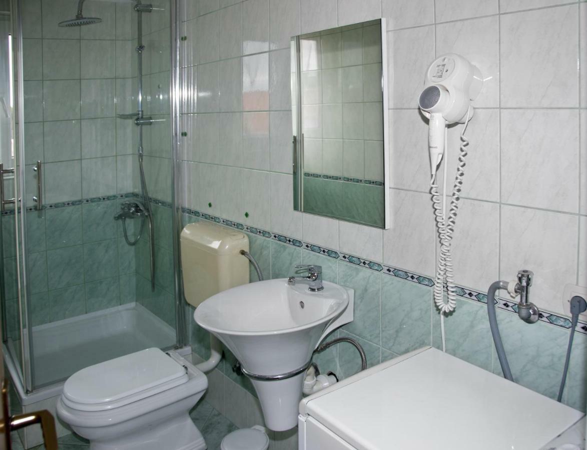 Apartments Ankica シベニク エクステリア 写真