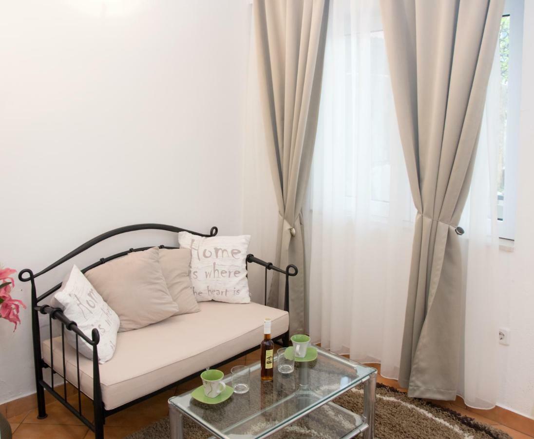 Apartments Ankica シベニク エクステリア 写真