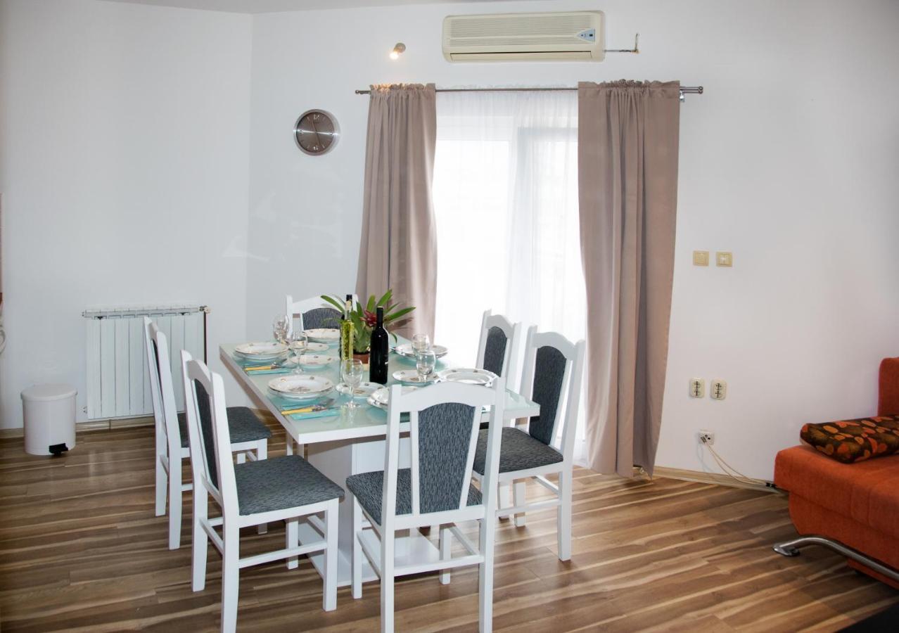Apartments Ankica シベニク エクステリア 写真